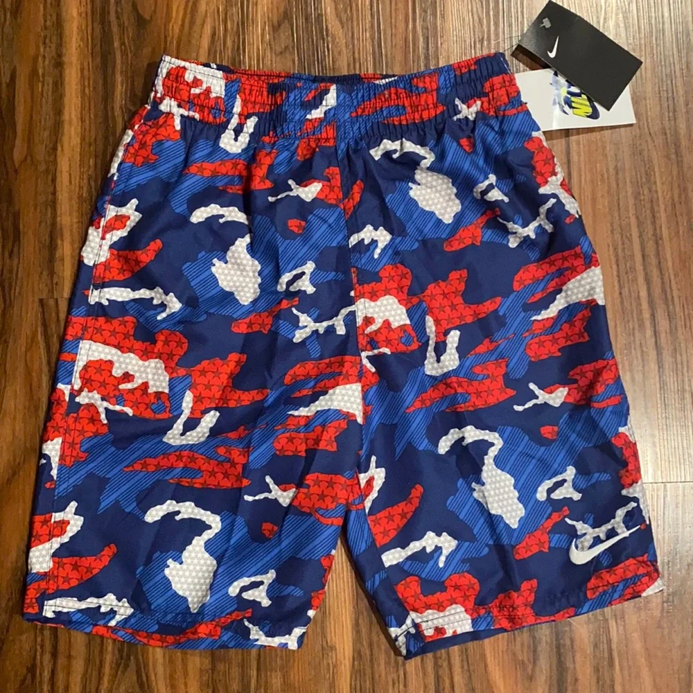 Nike Americana Lap 8in Volley Short